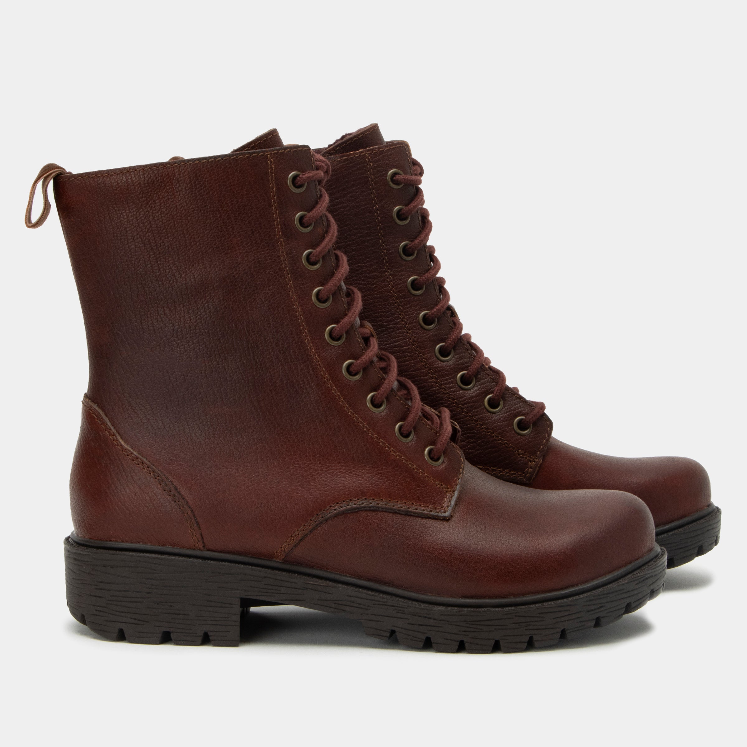 Ari Chestnut Boot