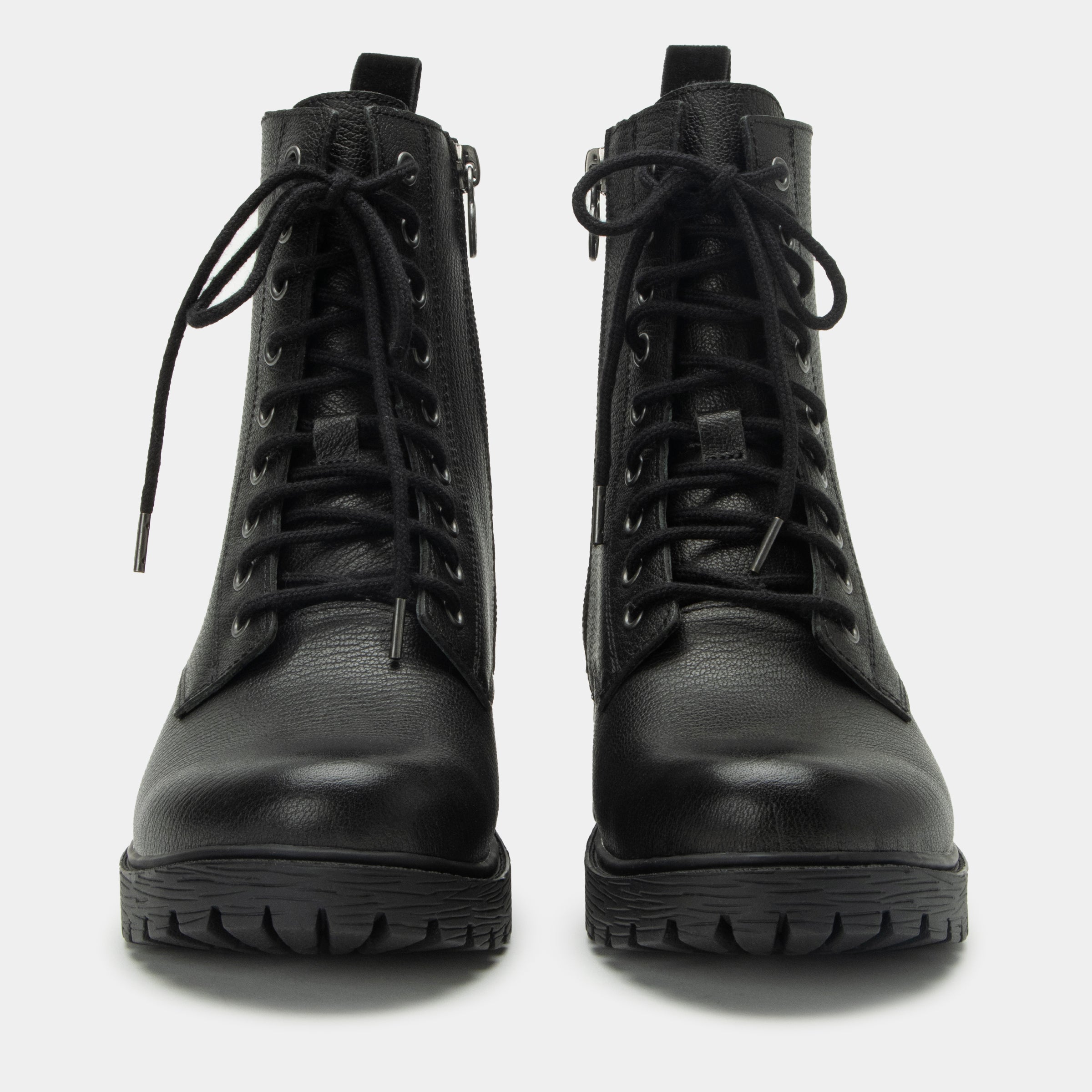 Ari Raven Boot