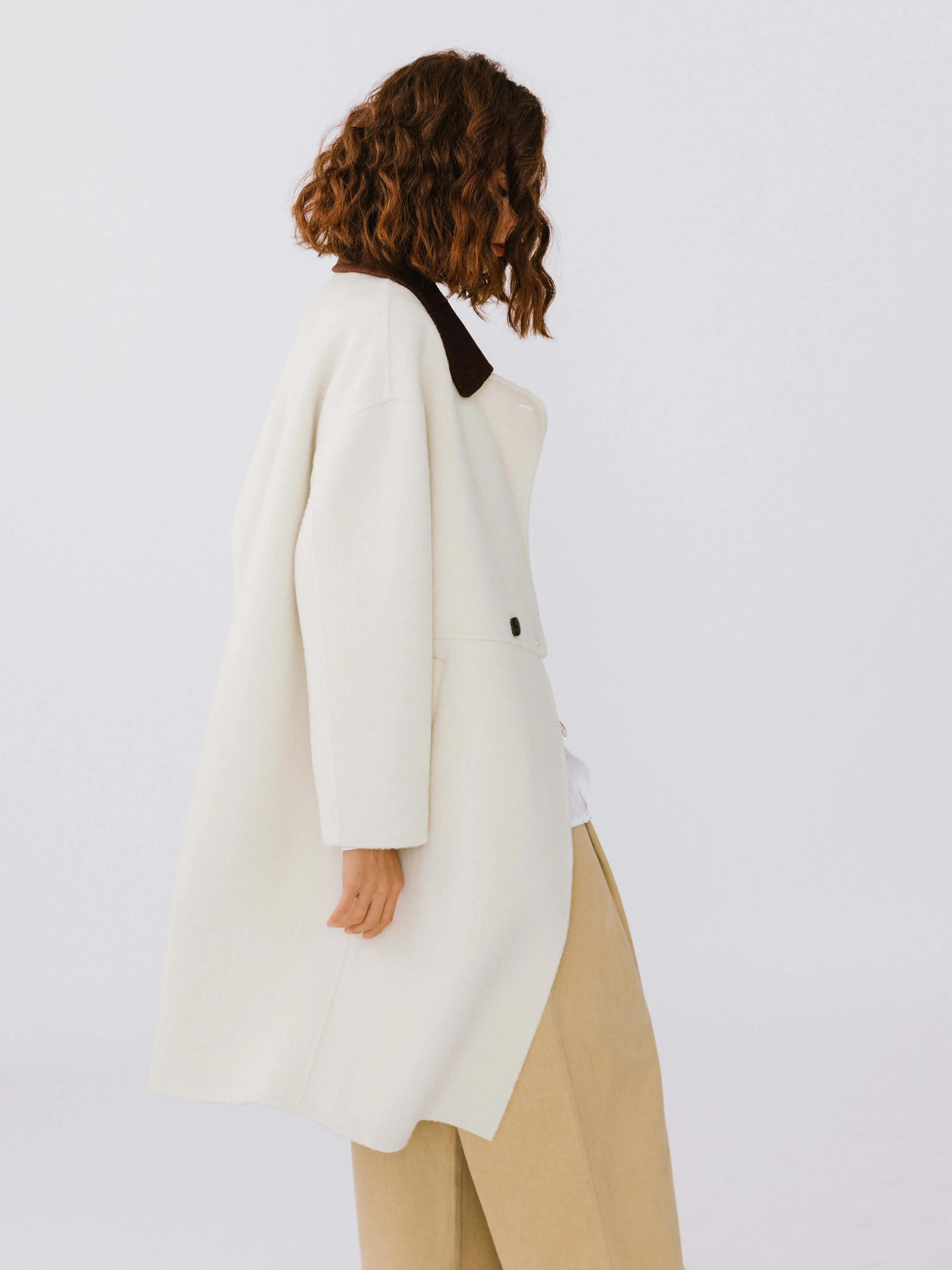 Contrast Coloured Collar Wool Coat