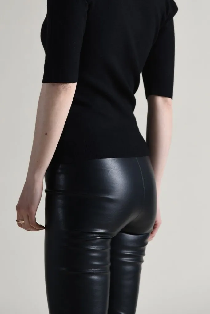 MY FAV FAUX LEATHER LEGGINGS