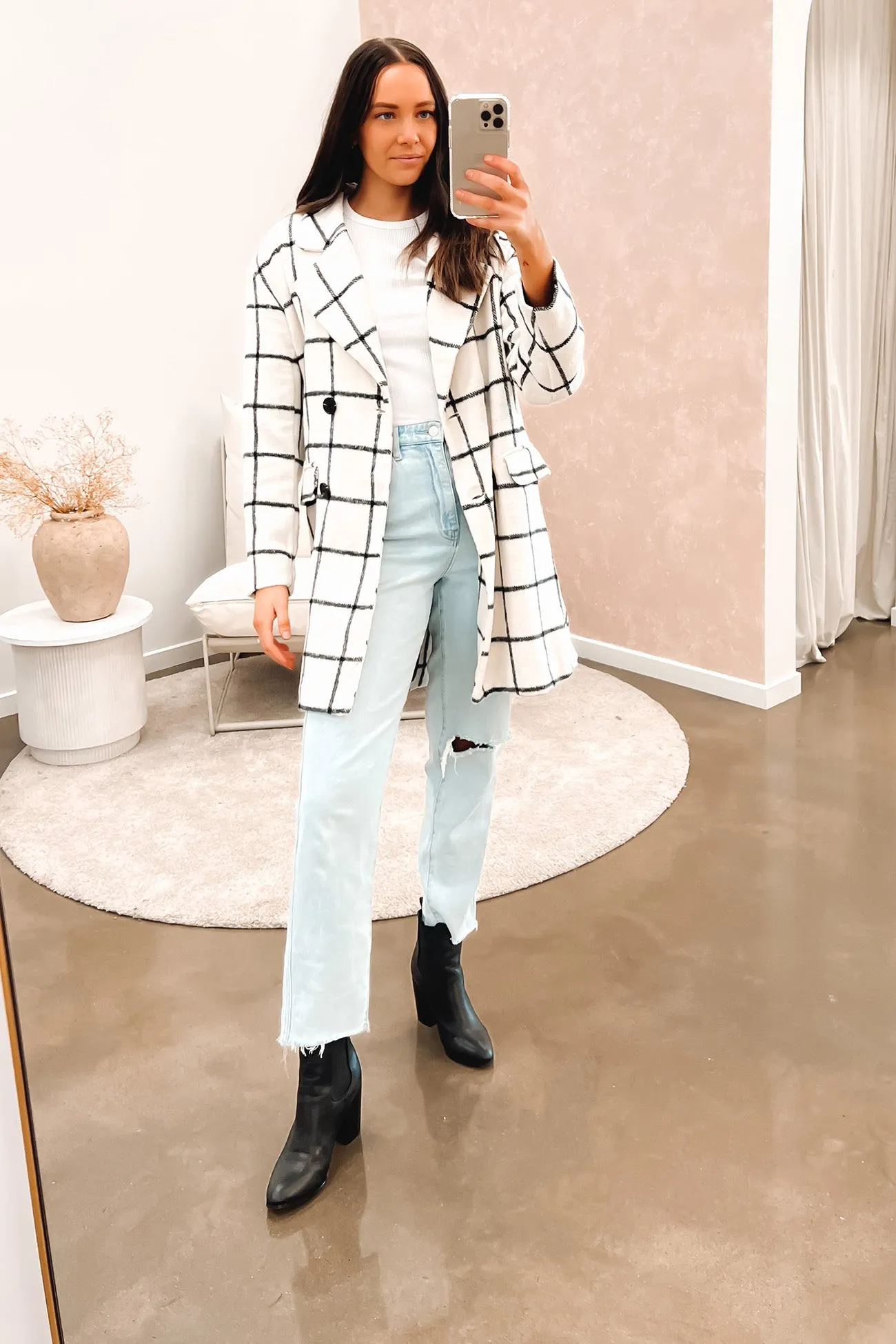 Raya Coat White Check