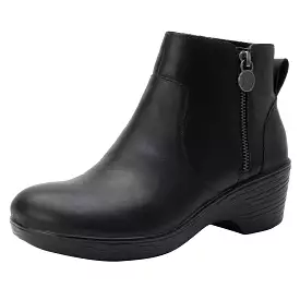 Serina Black Boot