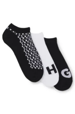 Three-pack of ankle socks in cotton