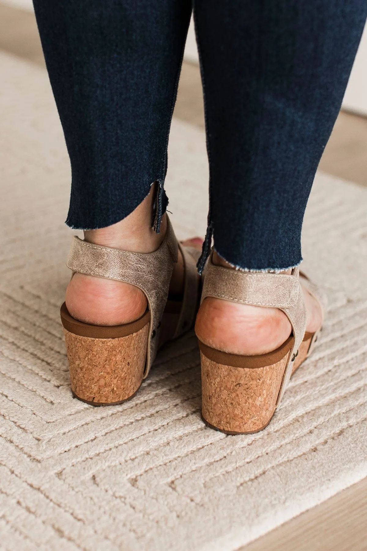 Very G Casper Wedge Sandals- Cream