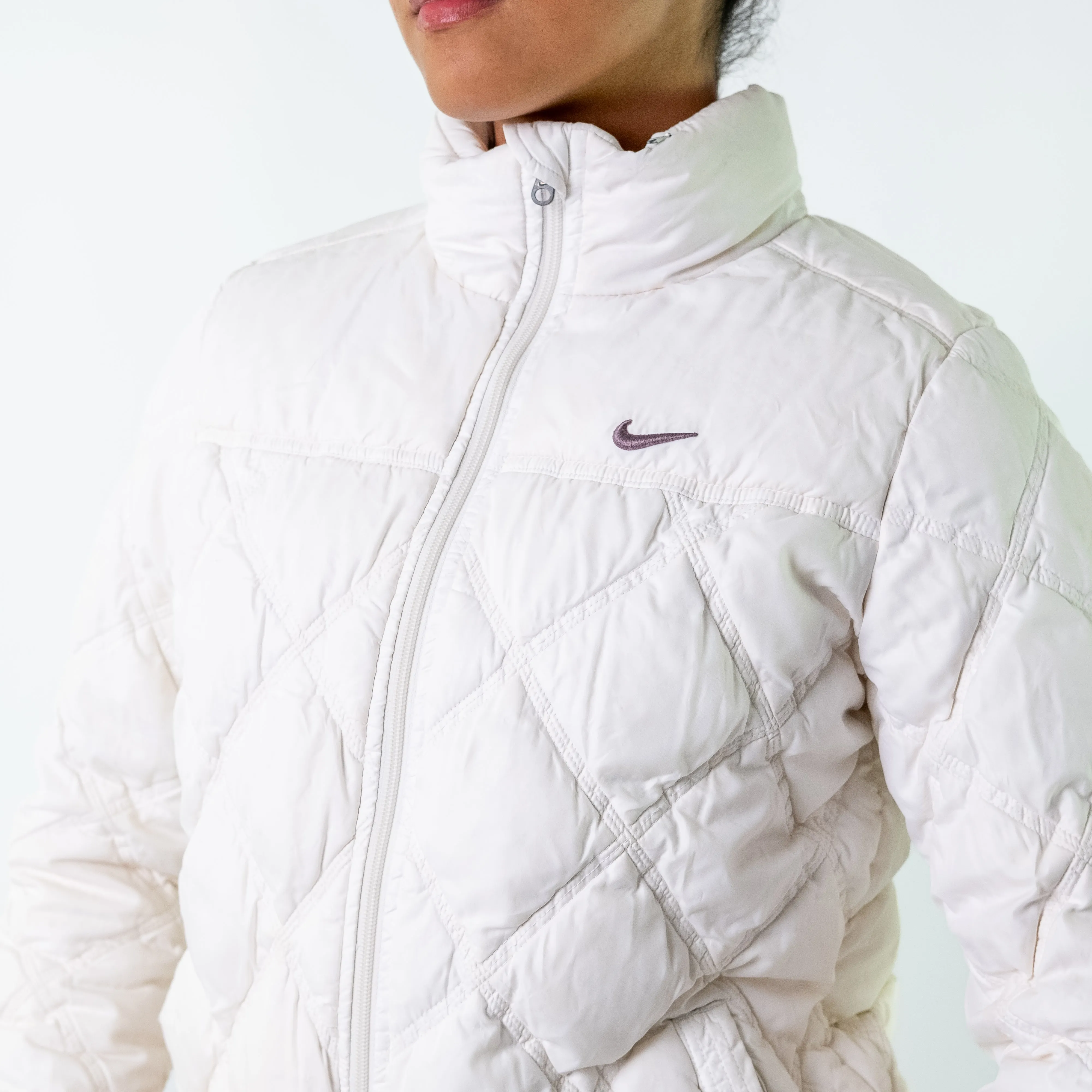 White 90s Nike Puffer (L)